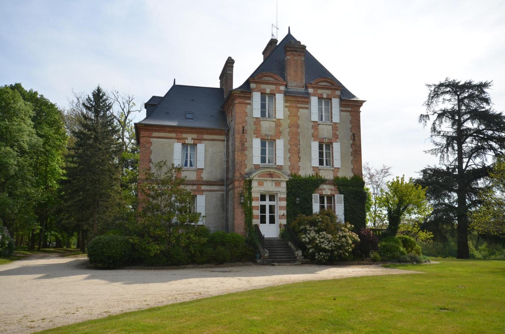 Hotes De Montboulan Salbris Bagian luar foto