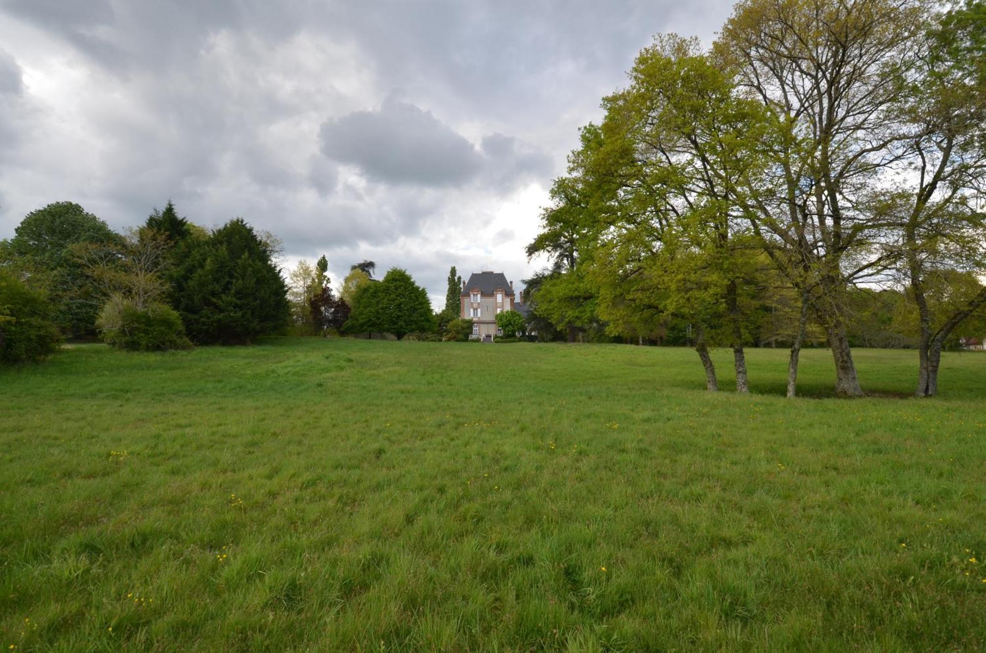 Hotes De Montboulan Salbris Bagian luar foto